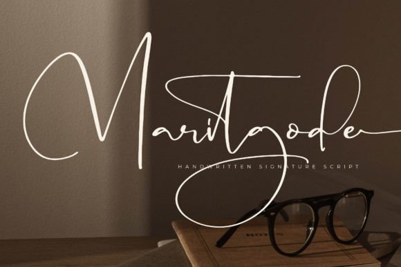 Maritgode: A Luxury Script Typeface for Editorial Design